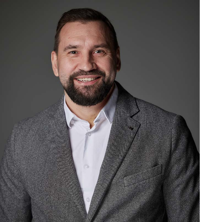 Павел Мельниченко.png