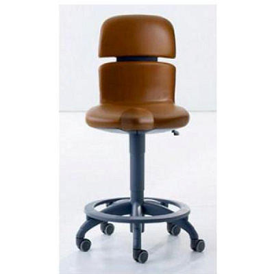 Стул HUGO Manual Plus с ручной регулировкой и кольцевой опорой для ног. 